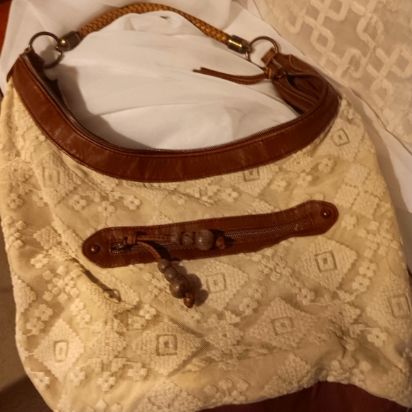 T-Shirts and Jeans lace front purse with braided strap - Picture 6 of 8